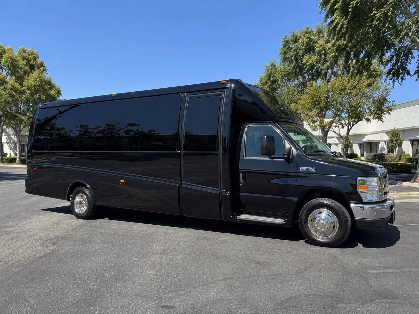 thornton bus rentals